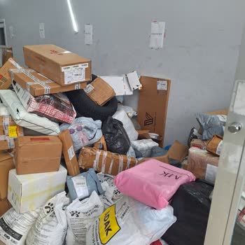 Sürat Kargo Personel Eksiğinden Kargoları Dağıtım Yapmıyor