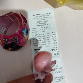 Toybox Şekerinde Yabancı Cisim