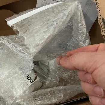 Watsons Kusurlu Kargosuyla İlgilenmiyor