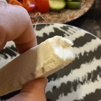 Peysan Tulum Peyniri İçinden Çıkan Kıl