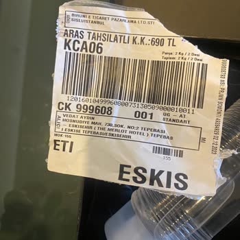 Aras Kargo İçin Projeksiyon Cihazı Yerine Kolonya Çıktı