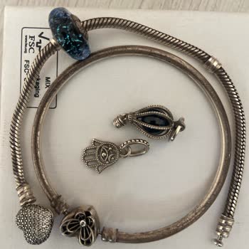 Pandora Mücevher Mağazası Sattığı Ürünün Arkasında Durmuyor