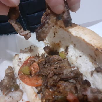Köfteci Yusuf Et Döner Olmayan Et Döner