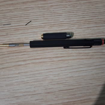 Rotring 800 Kalemin Uçları Kırıp Dışarıya Vermesi