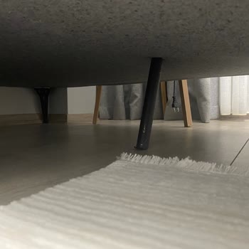 Vivense Mağazasından Aldığım Koltuğun Ayakları Yamuldu Ve Demiri Çıktı