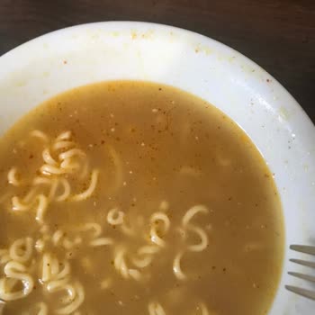 indomie Noodle Paketinde Şok Edici Görüntü!
