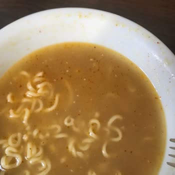 indomie Noodle Paketinde Şok Edici Görüntü!