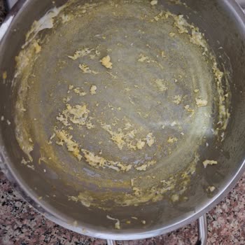 Nehir Madeni Eşya Yapışmaz Tabanlı Sahan Seti Beklentileri Karşılamıyor