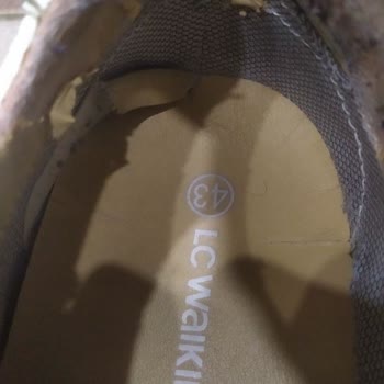 LCW, Ayakkabımın Deforme Olması