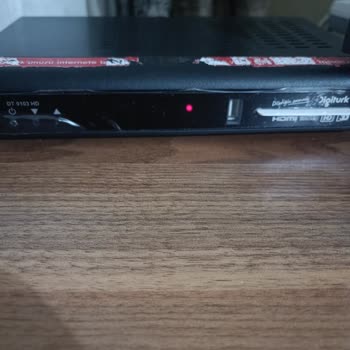 Digiturk Uydu Kırmızı Işık Yanıp Sönüyor Her Seferinde Ücret İsteniyor