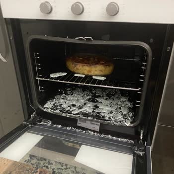 Simfer Ankastre Fırın İç Camı Patlaması