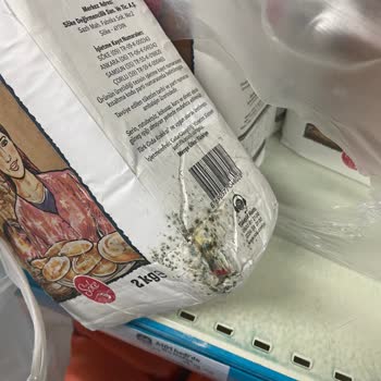 A101 Küflü Ürün Satıyor