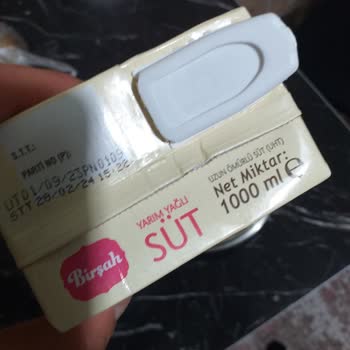 A101'de Taze Olmayan Süt Hayal Kırıklığı!