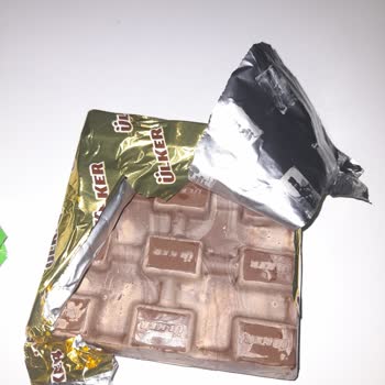 Ülker Çikolata Her Tarafının Beyazlaması