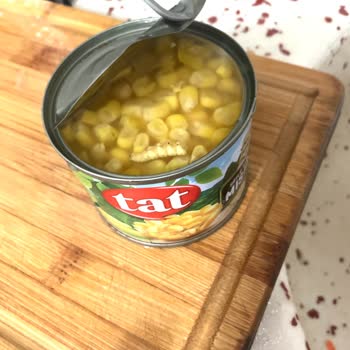 Tat Gıda Konserve Mısırdan Kurtçuk Çıktı