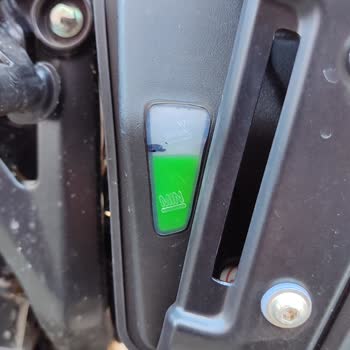 Bajaj Dominar 250 Antifriz Eksiltiyor