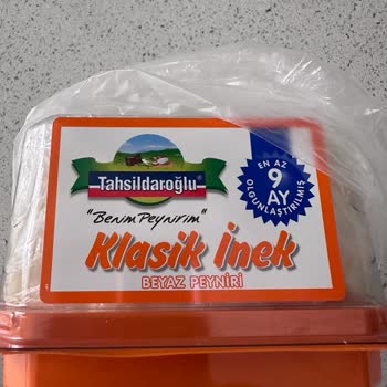 Tahsildaroğlu Çok Kötü Kokan Beyaz Peynir.