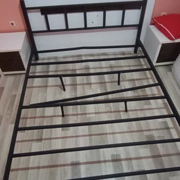 A101 Eğilip Bükülen Karyola