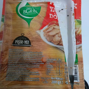 BİM Bgrill Yaprak Dönerden Tavuk Tüyü Çıktı