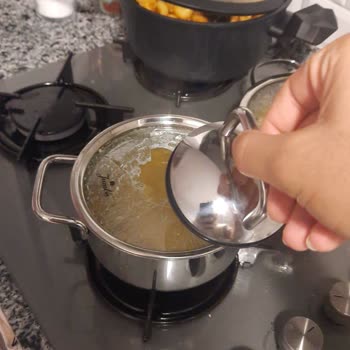 Jumbo Tencere Kapağının Patlaması