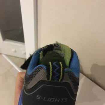 Skechers Yine Mağdur Etti