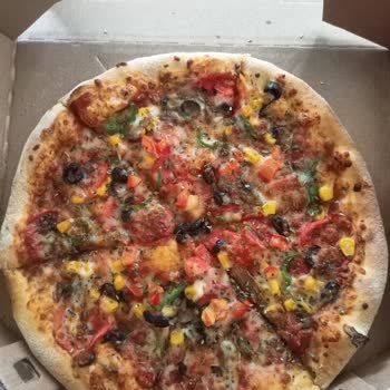 Domino's Pizza Pizza Hiç Malzemos
