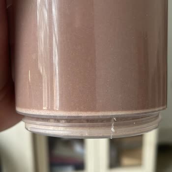 Protouch Nutrition Ürün Çözünmüyor Tortu Tabakası Olarak Kalıyor.