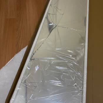 IKEA Pişmanlık. Ayna Aldık Kırık Geldi