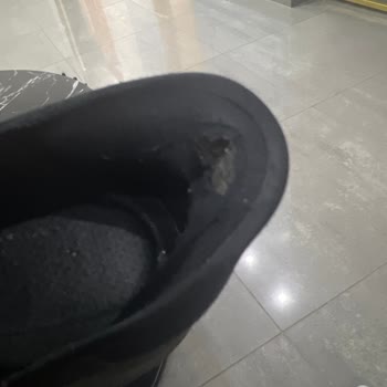 Skechers Yeni Ayakkabıda Beklenmedik Yırtılma!