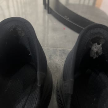 Skechers Yeni Ayakkabıda Beklenmedik Yırtılma!