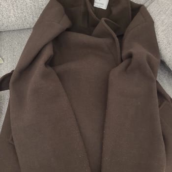Stradivarius Kaban 1 Haftada Tüylendi