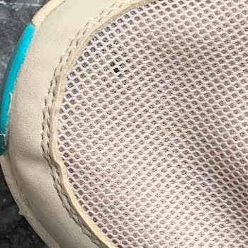 Skechers'ın 6 Ayda Yırtılan Ayakkabısı.