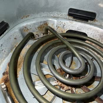 Tefal Airfryer'ın Tavanı Paslandı.