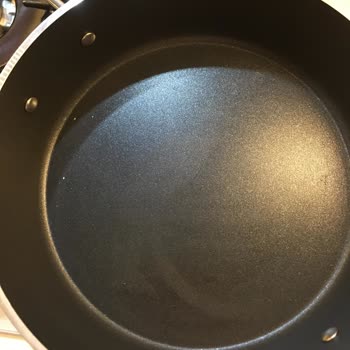 Madame Coco Titanium Professionel Tencere'de Oluşan Dökülme