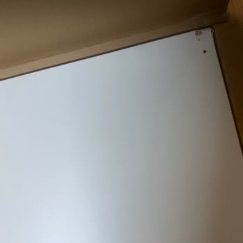 IKEA Hasarlı Ürün Ve Müşteri Temsilcisinin İlgisizliği