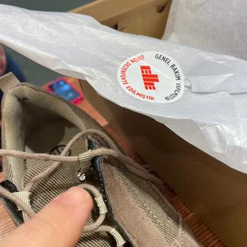 Elle Ayakkabının Hatalı Ürünü