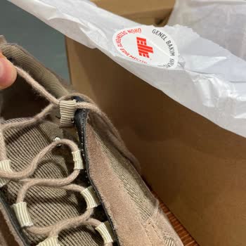 Elle Ayakkabının Hatalı Ürünü