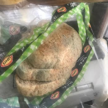 UNO'dan Küflü Ekmek Hayal Kırıklığı