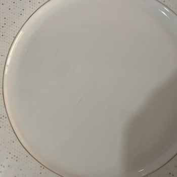 Korkmaz Mutfak Eşyaları Korkmaz Tabak Takımında Çizikler Oluştu