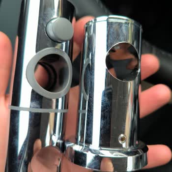 Tema Banyo Sürgülü Duş Başlığı Çatladı