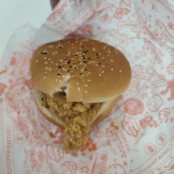 Yemeksepeti Ve Popeyes İlgisiz Ve Özensiz Ürünler