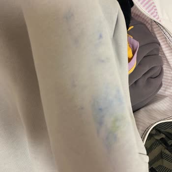 Maviden Alınan Sweatshirt'ün Renginin Akması