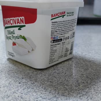 Bahçıvan Bozuk Ve Kokulu Peynir