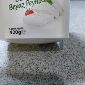 Bahçıvan Bozuk Ve Kokulu Peynir