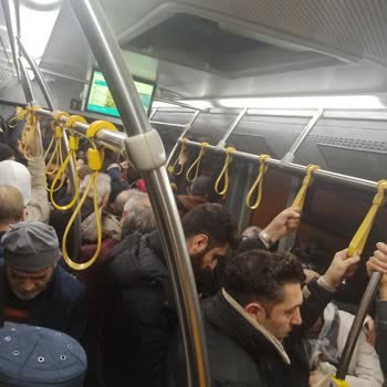 İETT - İstanbul Elektrik Tramvay Tünel 336 Arnavutköy Eminönü Otobüs Kanseri
