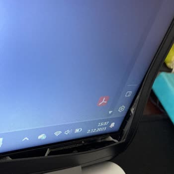 Lenovo Laptop Ekran Menteşe Arızası Ve Marka İmajı Sorunu