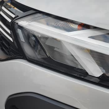 Dacia Sandero Stepway Farlarda Buğulanma