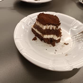 Köfteci Yusuf Personel İlgisizliği Ve Ürünlerin Kötü Olması