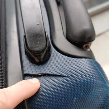 THY Bavulumuzu Kırdı Ve Ücretini Ödemiyor