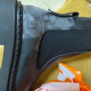 Nine West Yırtık Ve Hasarlı Bot